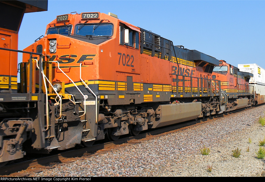 BNSF 7022